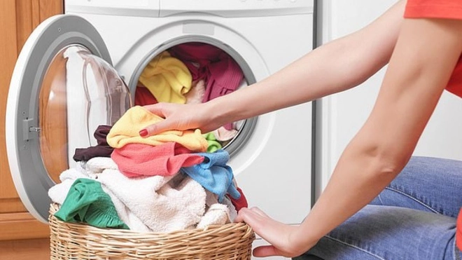 Hãy phân loại vải trước khi giặt bằng máy