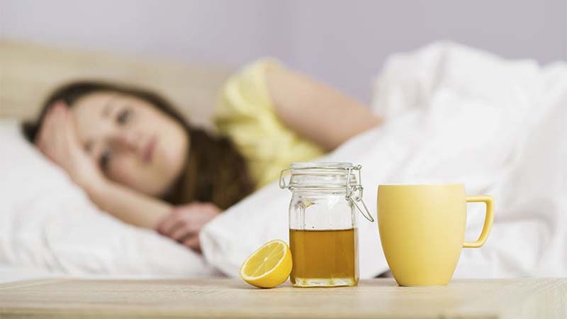 Uống mật ong trước khi đi ngủ mang lại nhiều lợi ích cho sức khỏe