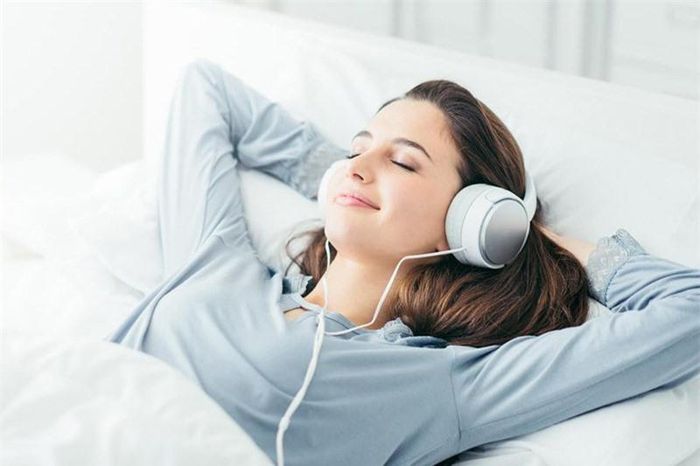 Nghe nhạc thư giãn giúp ngủ ngon